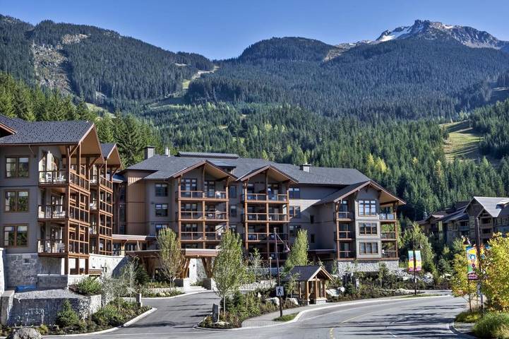 Ferienhaus für 6 Personen, mit Whirlpool und Sauna sowie Pool und Terrasse, mit Haustier in Whistler