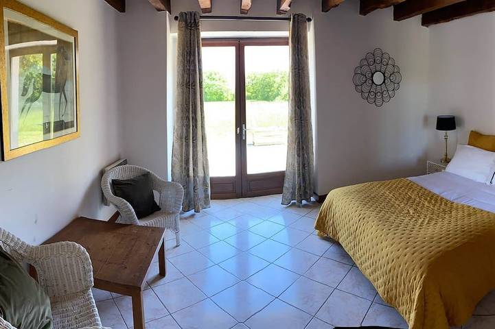 Apartamento entero, Casa rural 11 personas - “La Marjolaine” in Gramat, Quercy