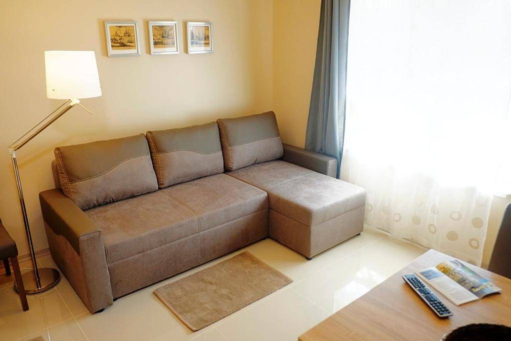 Family Room with Private Bathroom and Kitchenette in Wyspa Sobieszewska, Gdańsk
