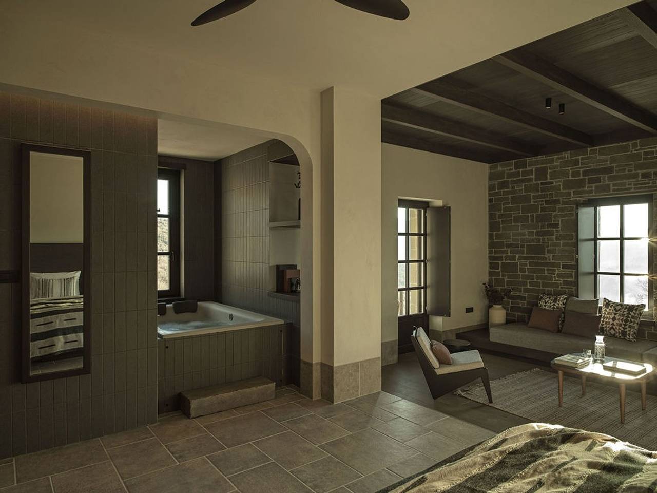 Appartement entier, The Signature suite with indoor Jacuzzi by Oreno in Tsepelovo, Région d'Ioannina