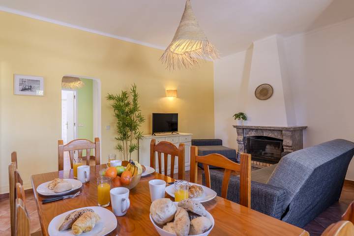 Casa rural para 5 personas, con jardín además de piscina y terraza en Paderne - 4
