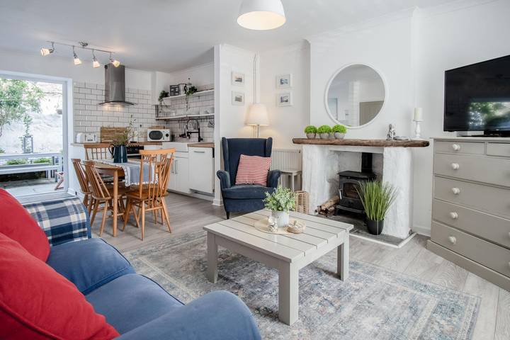 Gîte pour 6 personnes, avec terrasse à Tenby