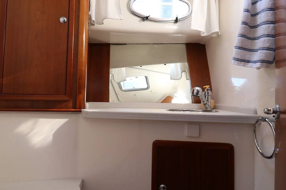 Private Yacht all comfort: we love our guests in Parque das Nações, Costa de Lisboa