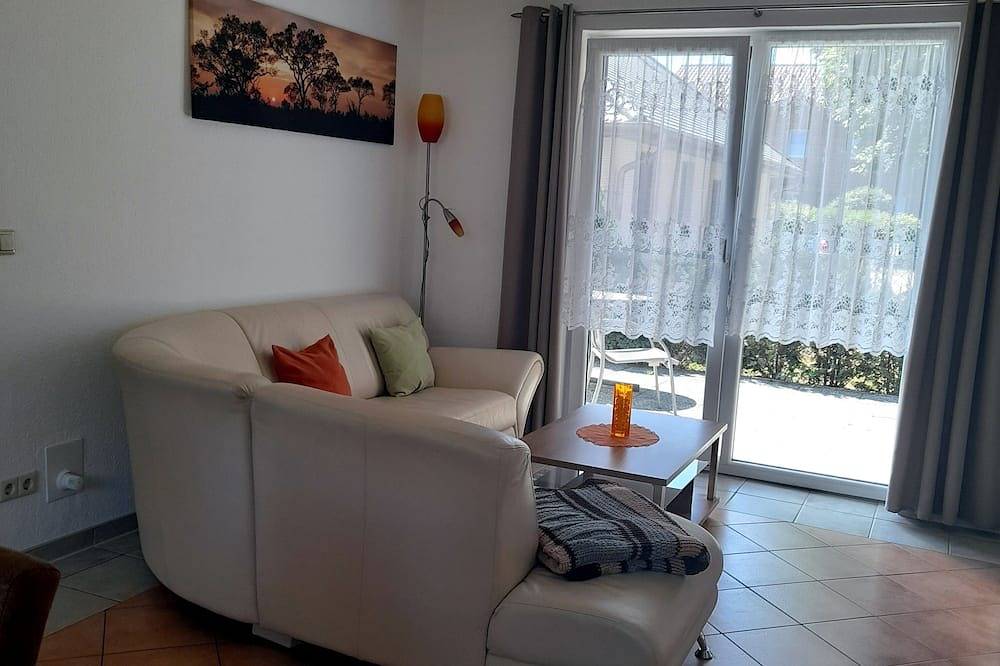 Ganze Wohnung, Ferienwohnung Rosenhof am Plauer See in Alt Schwerin, Plauer See