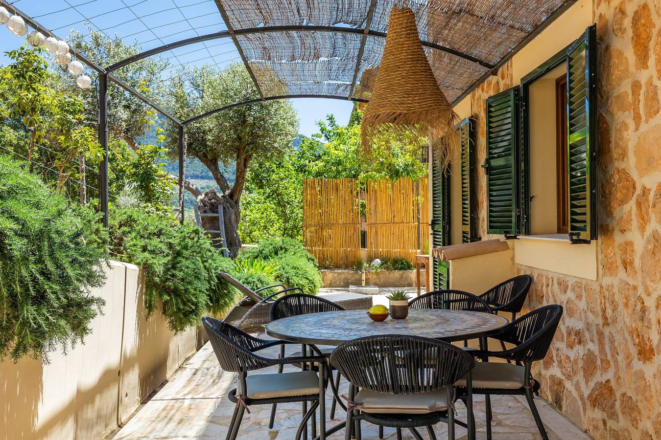 Villa 'Sa Papaiona' avec vue sur les montagnes, piscine privée et Wi-Fi in Valldemossa, Majorque de l'Ouest