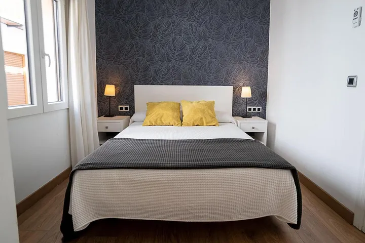 Hotel for 2 people, with view and balcony - 1