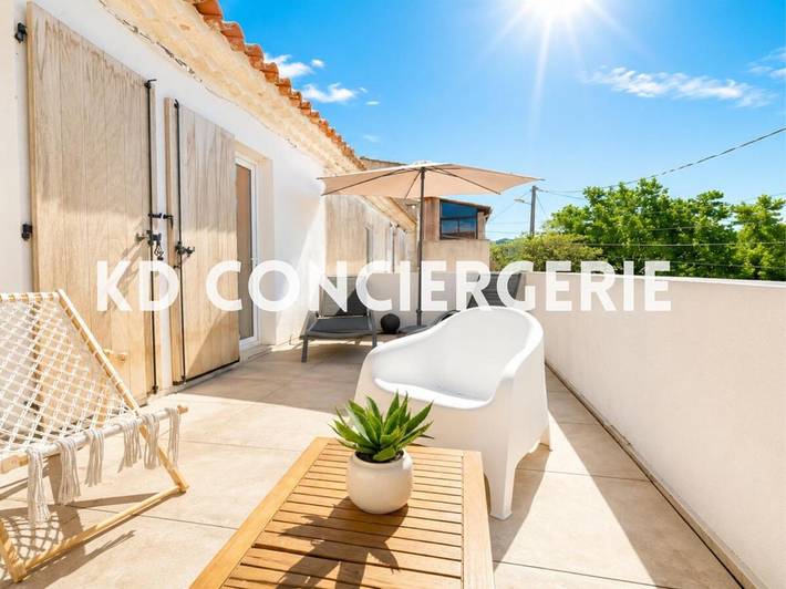 Location de vacances pour 4 personnes, avec Terrasse à Port-de-Bouc