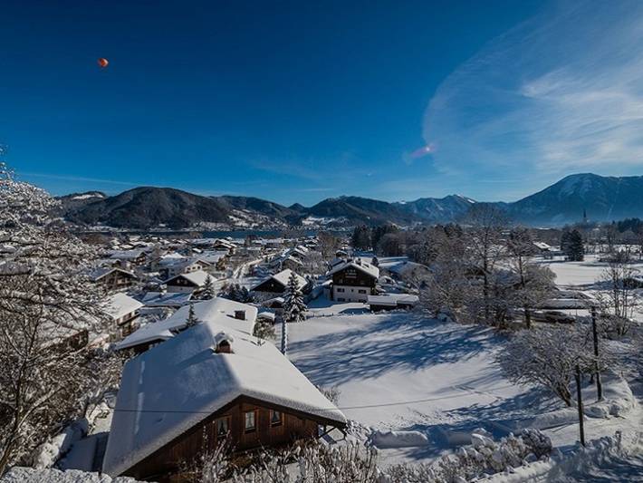 Ferienwohnung für 3 Personen, mit Seeblick und Sauna sowie Balkon, mit Haustier in Bad Wiessee - 2