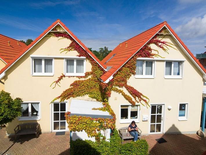 Ferienhaus für 6 Personen, mit Terrasse und Sauna in Kühlungsborn