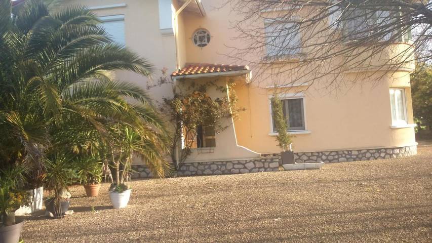 Appartement de vacances pour 3 personnes, avec Balcon et Terrasse ainsi que Jardin et Vue à Samadet