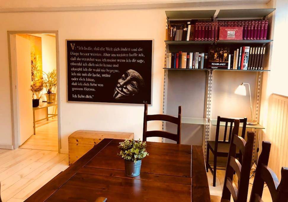 Ganze Wohnung, City-Loft with rooftop terrace - 19 persons in Hannover Mitte, Hannover