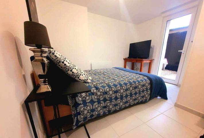 Gîte pour 2 personnes, avec Balcon et Terrasse ainsi que Jardin et Vue à Chaource (Aube)