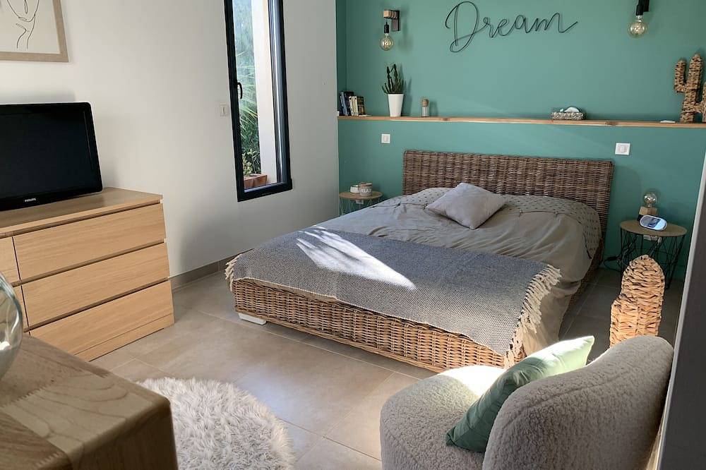 Villa with pool in a haven of peace in Sommières, Nimes region