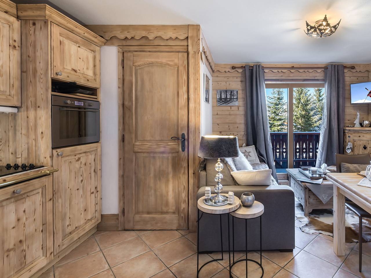 Geheel appartement, Cozy apartment in Méribel with terrace in Meribel Village, Courchevel