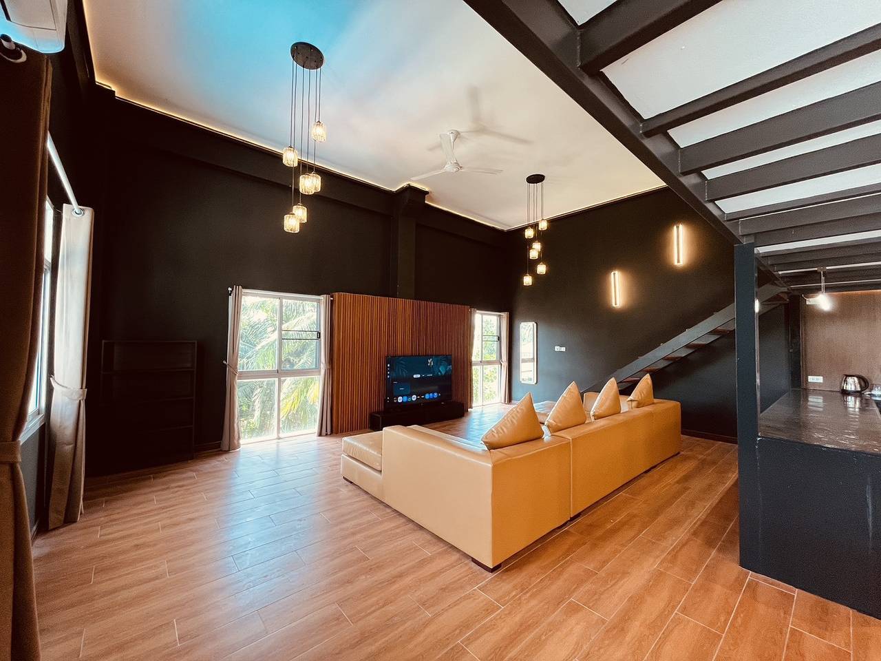 Appartement entier, Suite A Khaolak Loft avec 2 lits king size et 1 salle de bain à l'hôtel Kokotel Montana in Khao Lak