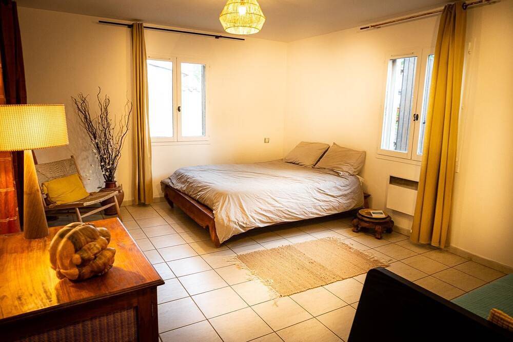 Typical Provencal villa, pool, luxurious amenities in Volx, Parc naturel régional du Luberon