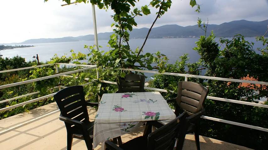 Ferienwohnung für 4 Personen, mit Terrasse und Pool - 1