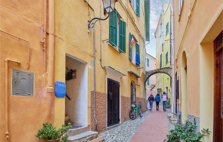 Ferienwohnung für 5 Personen, mit Terrasse in Santo Stefano al Mare
