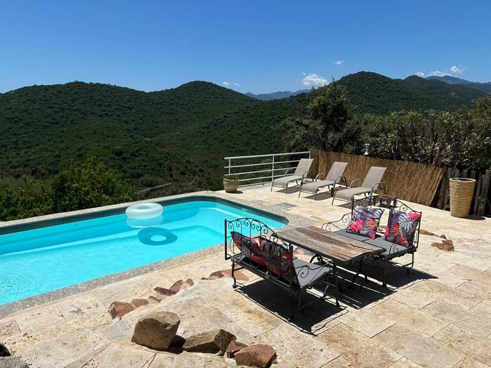 Location de vacances pour 6 personnes, avec terrasse et piscine dans Plage de Fautea - 4