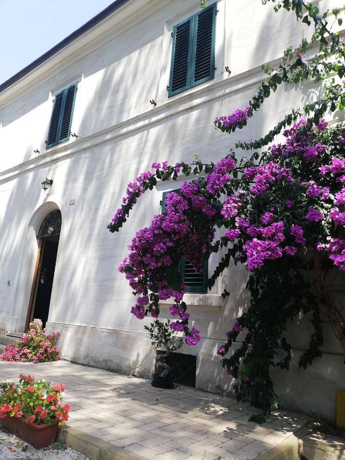 B&b per 2 persone, con panorama e giardino in Macerata