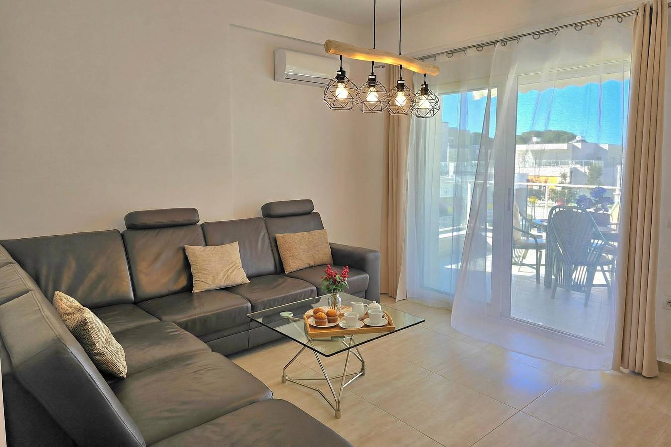 Geheel appartement, Perla Holiday Homes 143 in Ishëm, Albanië