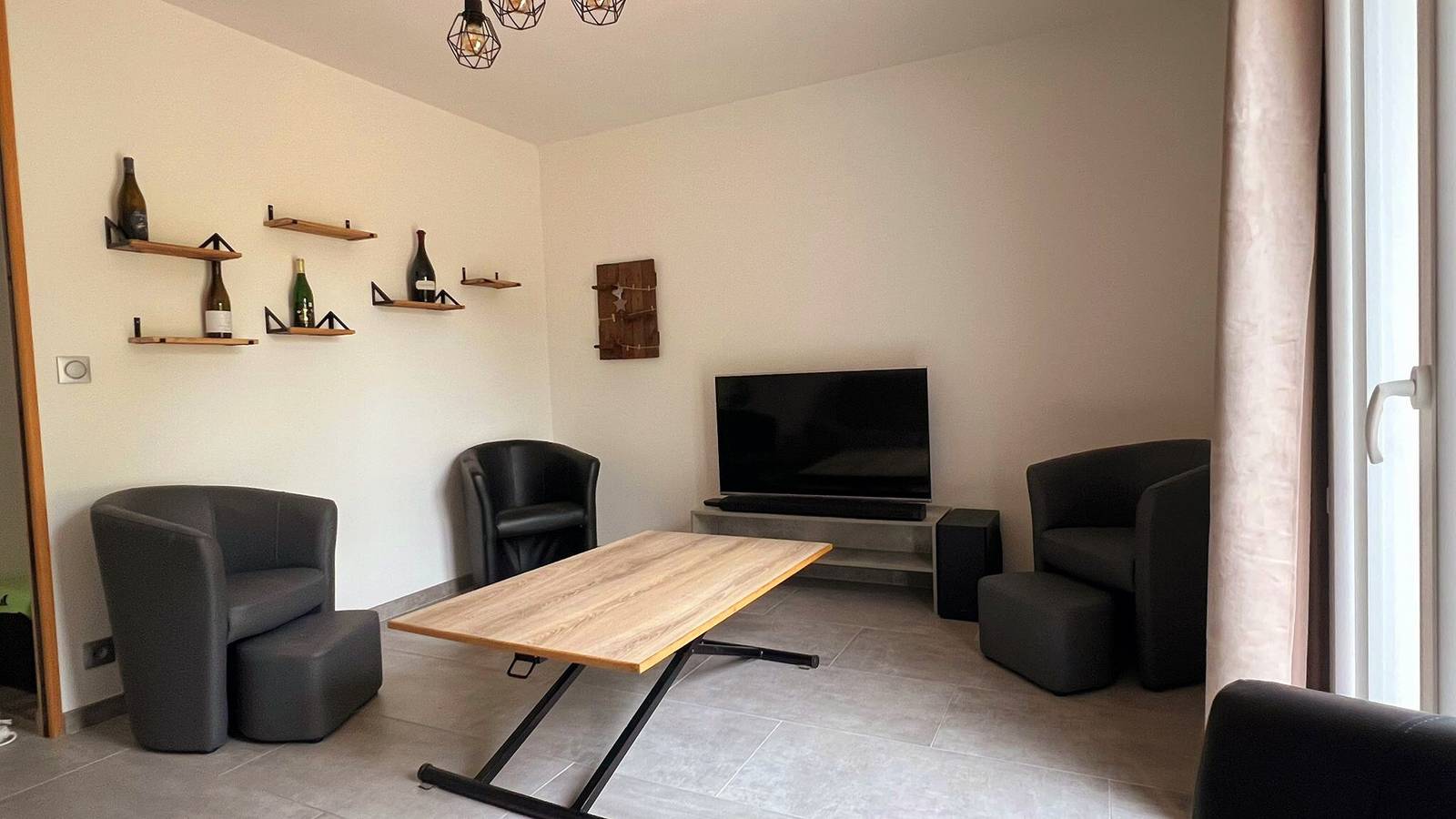 Maison de vacances 'Ilostou' avec terrasse privée, jardin privé et Wi-Fi in Ligré, Vallée de la Loire