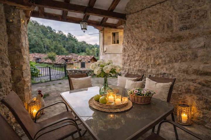 Casa rural 'La Carrozal Senda Del Oso' con vistas a la montaña, terraza privada y Wi-Fi in Teverga, Cordillera Cantábrica