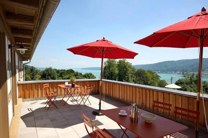 Ferienwohnung für 8 Personen, mit Balkon und Terrasse sowie Garten und Seeblick in Stockach - 4