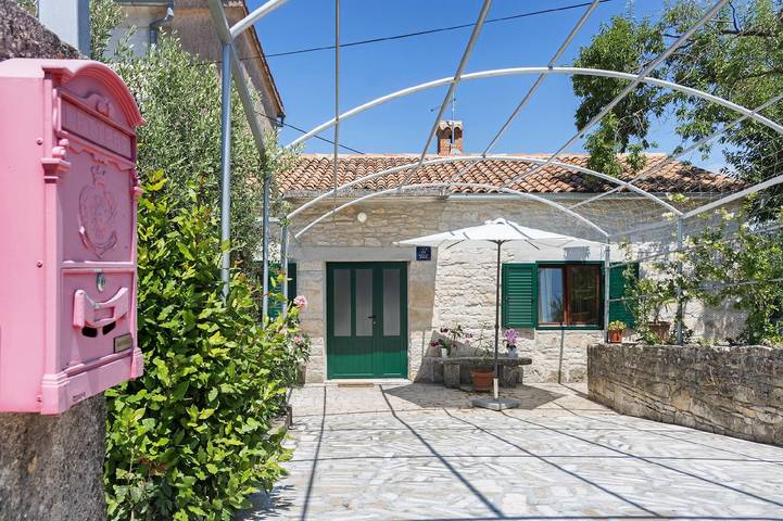 Ferienhaus für 5 Personen, mit Terrasse und Garten in Marčana - 4