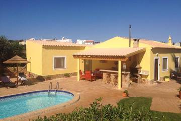 Villa für 4 Personen, mit Terrasse und Garten in Lagos