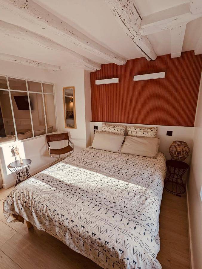 Appartement entier, One-Bedroom Apartment in Palaiseau, Essonne