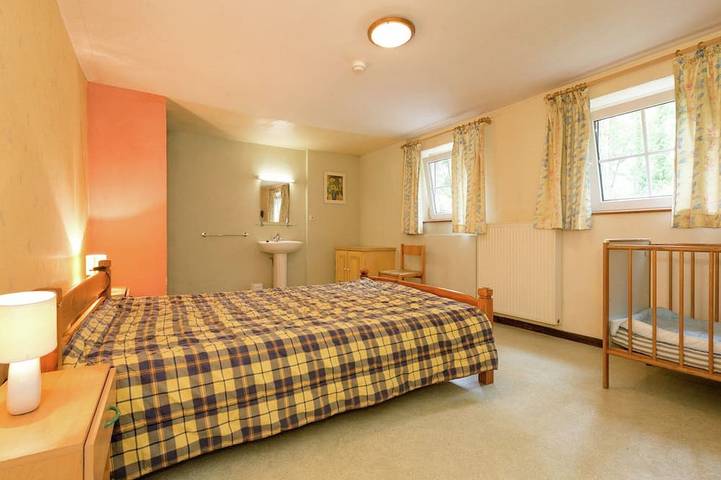 Location de vacances pour 14 personnes, avec jardin à Wéris - 4