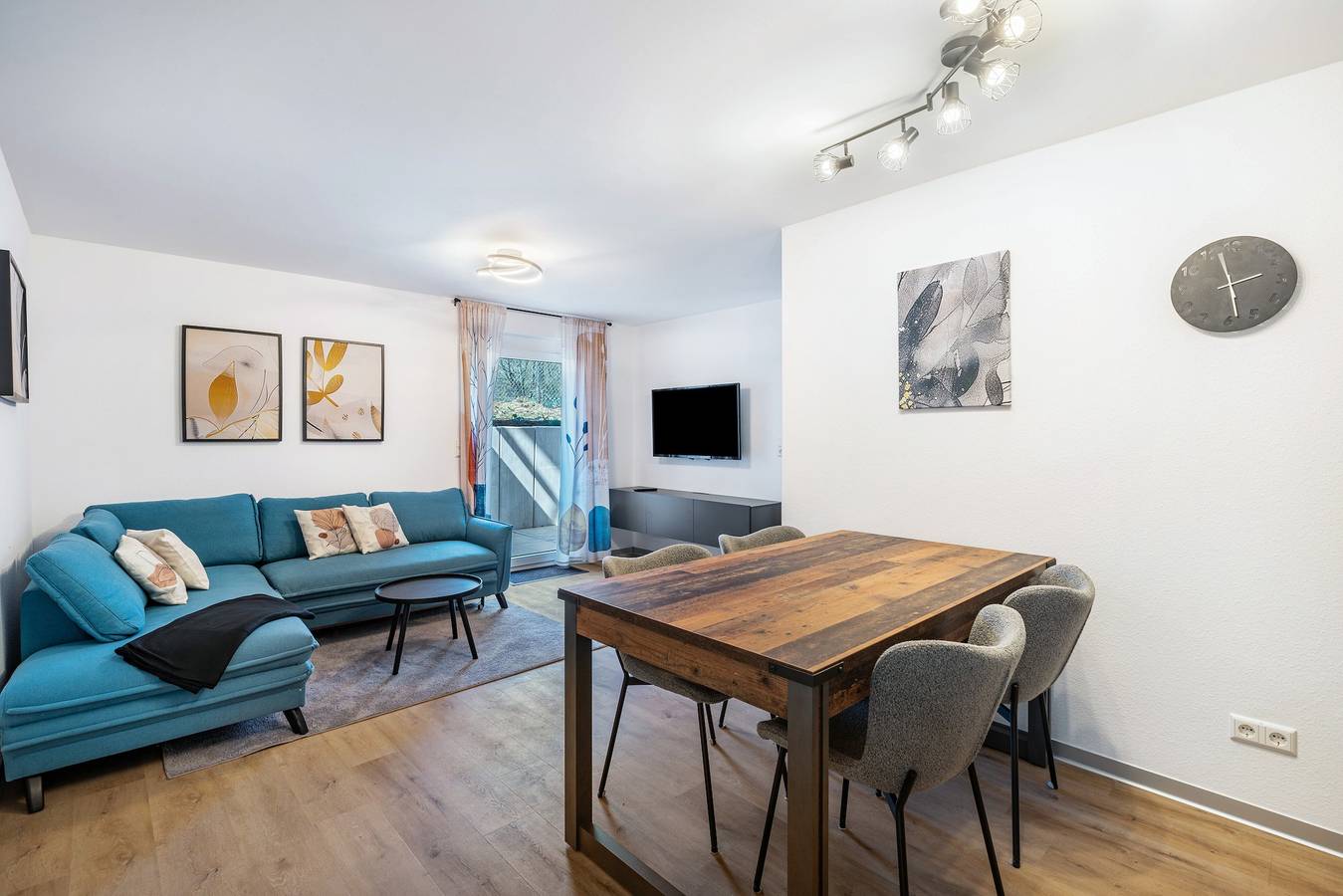 Ganze Wohnung, Ferienwohnung 'Fewo Blumenweg' mit Privatterrasse und Wi-Fi in Elzach, Südschwarzwald