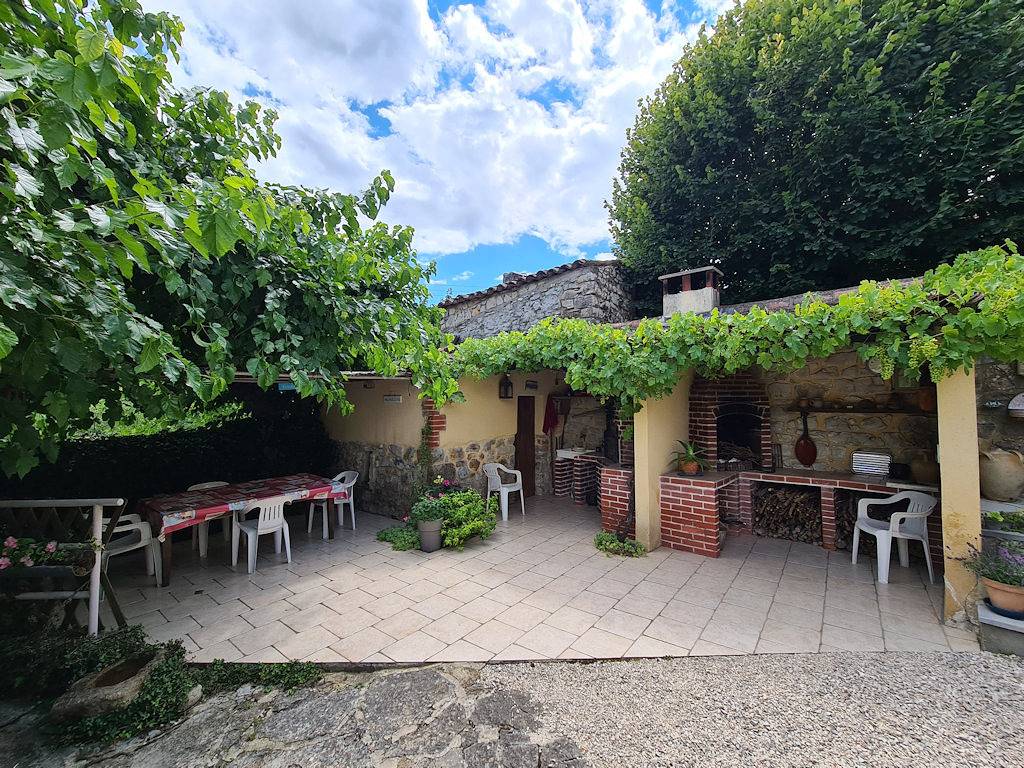Gite tonnelle voûte dans Gard, limite Ardèche in Courry, Parc national des Cévennes
