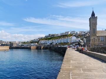 Holiday Home for 4 People in Porthleven, Cornwall, Photo 2