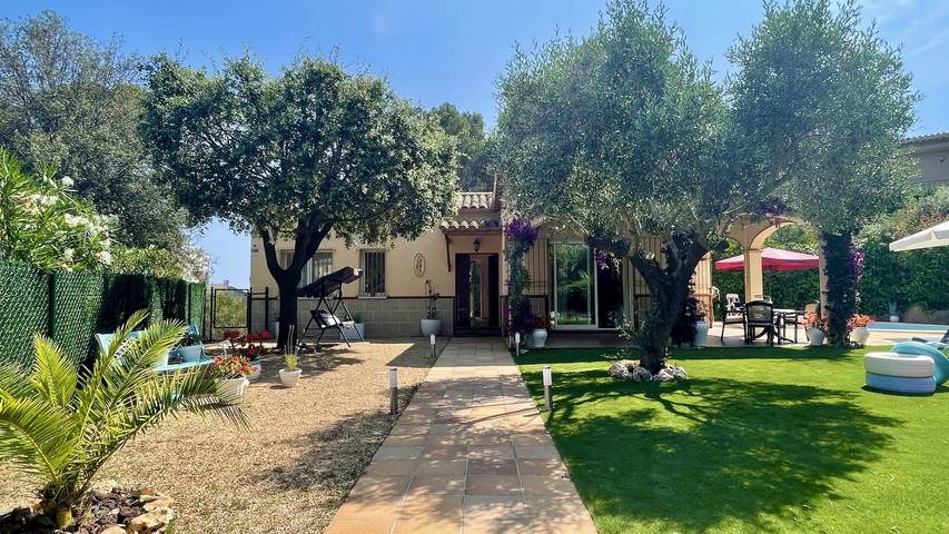 Casa rural para 7 personas, con jardín y balcón en Pals - 3