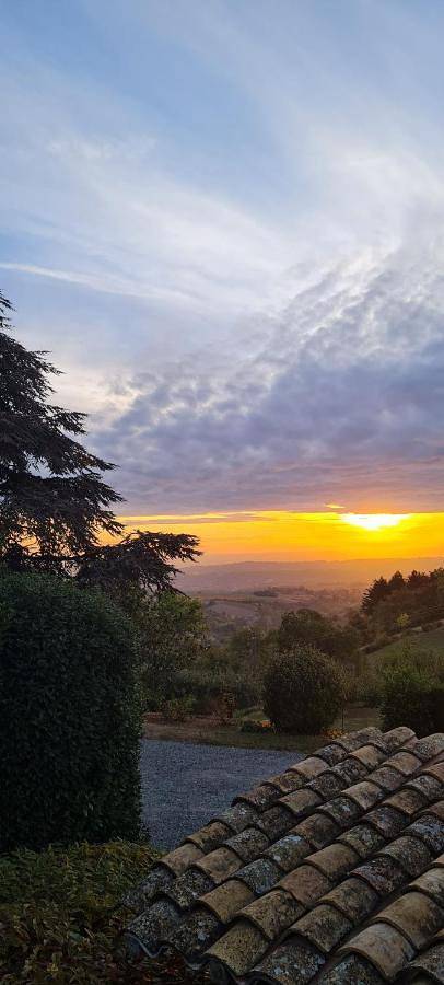 Location de vacances pour 2 personnes, avec jardin et vue à Ville-sur-Jarnioux - 3