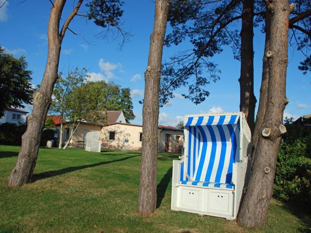 Ganze Ferienwohnung, Ferienwohnungen am Seliner See mit Terrassen in Baabe, Rügen
