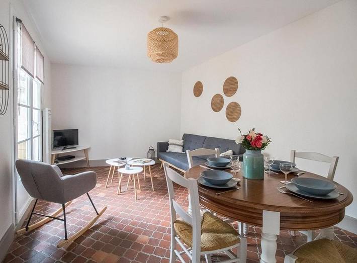 Gîte pour 4 personnes, avec terrasse à Billom