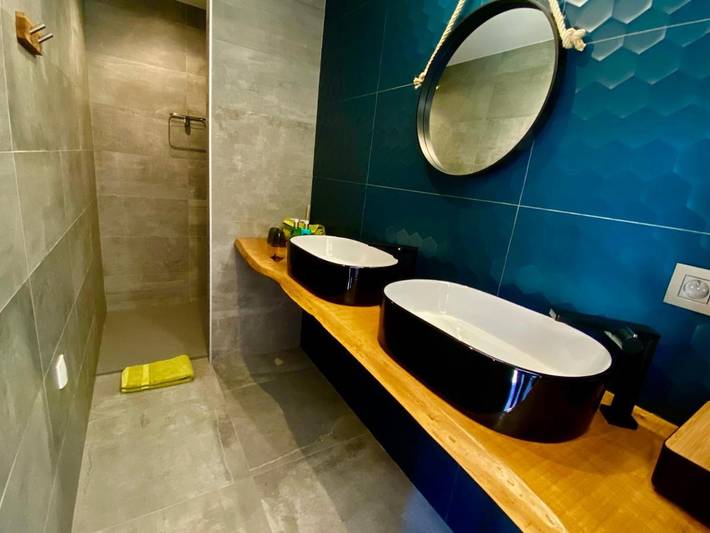 Maison d’hôte pour 2 personnes, avec vue sur le lac et jardin ainsi que vue et piscine à Saint-Jorioz - 3