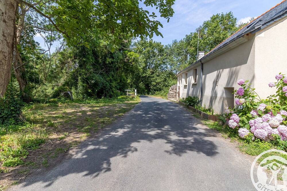 Casa Vacacional Renovada en la Isla Fluvial de Chalonnes, Terraza, Bbq, Bicicletas Disponibles in Chalonnes-sur-Loire, Valle del Loira