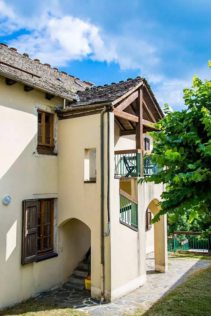 Gîte pour 3 personnes, avec balcon et piscine