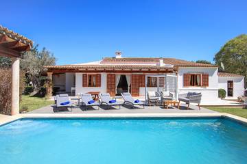 Villa in Pollença Stadt, Pollença für 4 