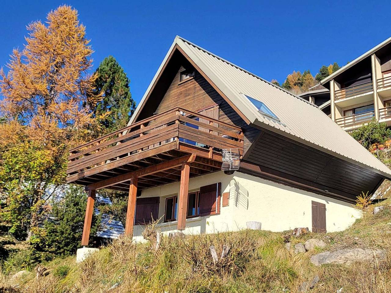Chalet acogedor para 9 personas con balcón sur, 4 dormitorios, 2 baños, cocina equipada y chimenea in Saint-Michel-de-Chaillol, Parque Nacional de los Ecrins