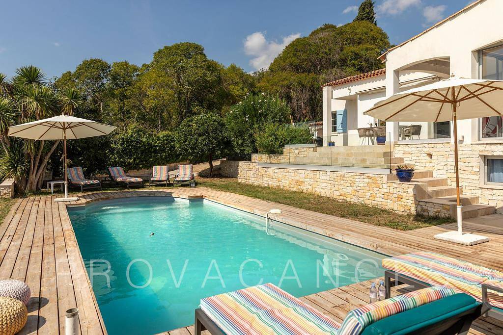 Ferienhaus mit Pool wenige Minuten zu Fuß von La Colle-sur-Loup in La Colle-sur-Loup, Cannes und Umgebung