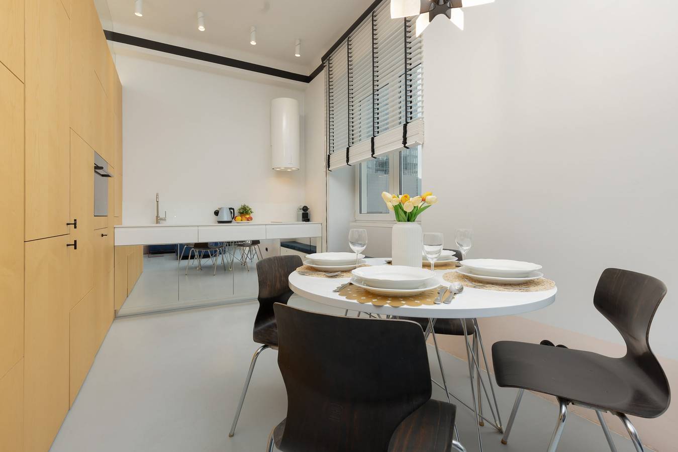 Appartement entier, Elegant Apartment in the Center | Balcony, Air Conditioning in Varsovie Śródmieście, Varsovie