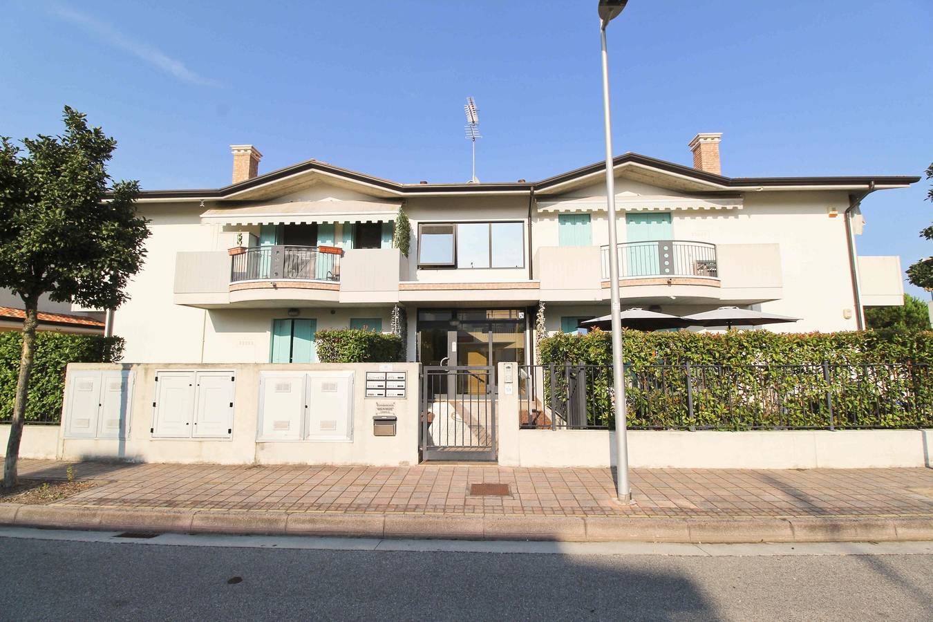 Entire apartment, [Orange View] Large Three-room apartment + Garage in Lido di Jesolo, Jesolo