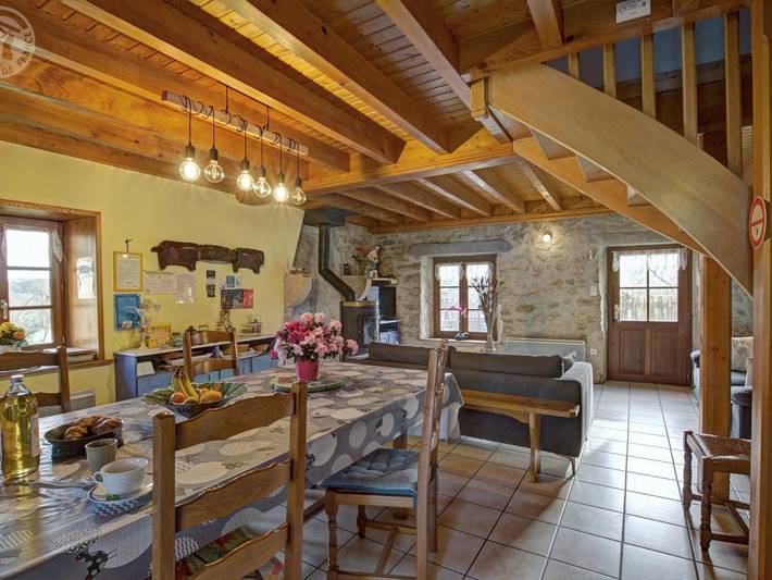 Gîte en pierre à Périgneux, 6 pers, animaux admis in Périgneux, Montbrison