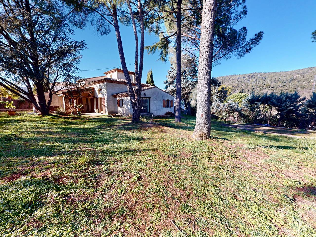 Villa familiar de 7 habitaciones con jardín y piscina en Agones in Ganges, Región de Lodève