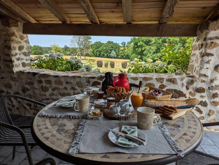 Chambre d’hôte pour 2 personnes, avec Terrasse ainsi que Jardin et Piscine en Charente - 3